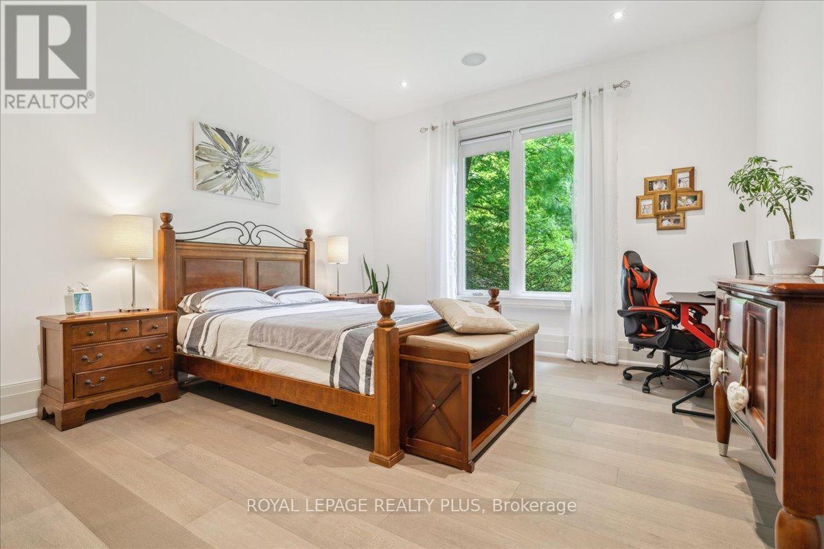 












3136 LIMESTONE ROAD

,
Milton,




Ontario
L0P1B0

