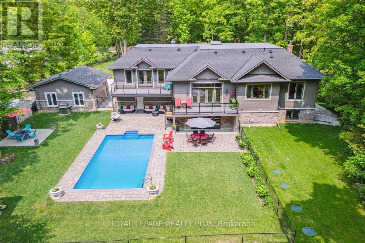 












3136 LIMESTONE ROAD

,
Milton,




Ontario
L0P1B0


