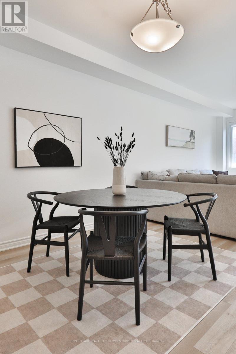 












1200 ANSON GATE

,
Oakville,




Ontario
L6H3Z9

