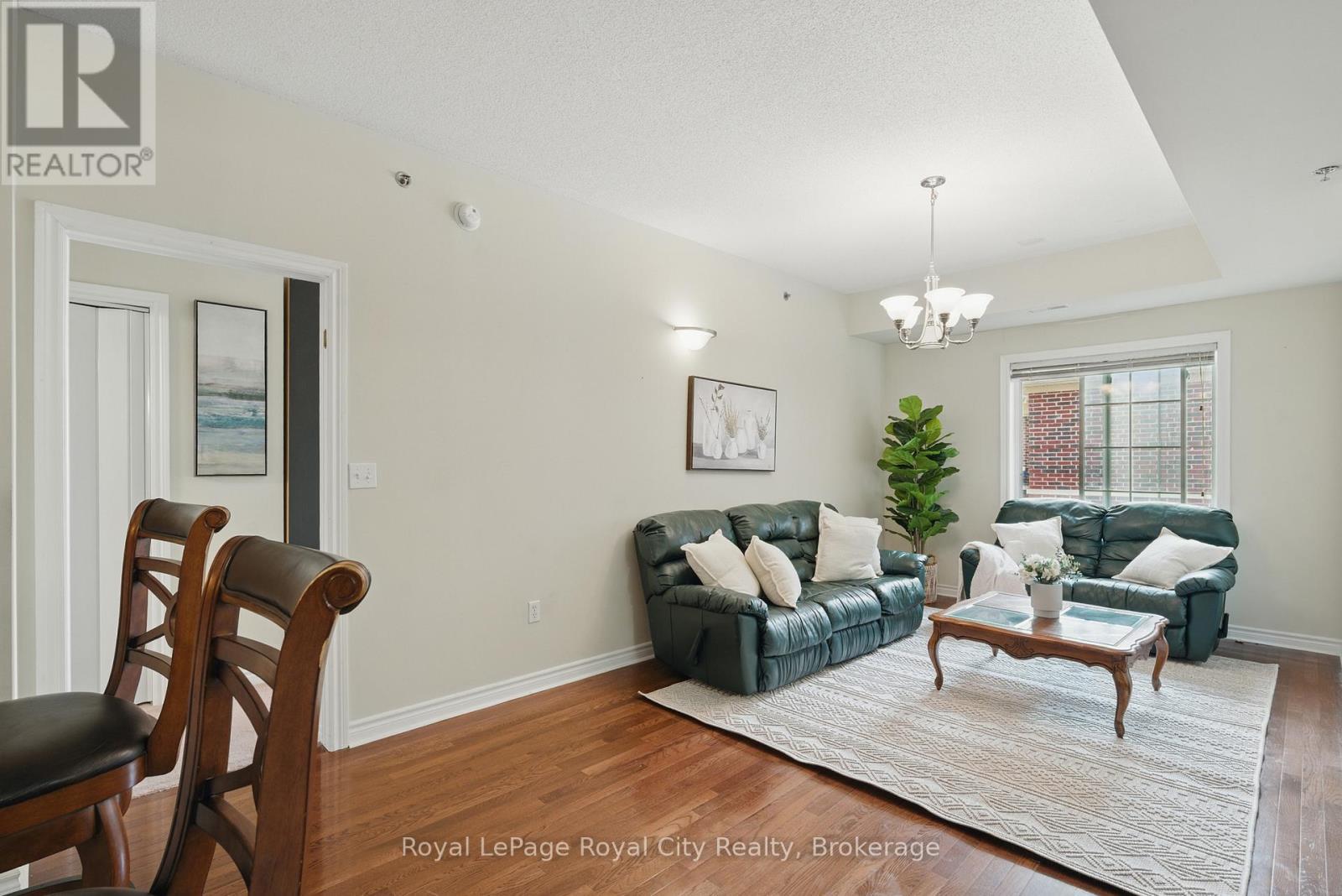 












415 - 308 WATSON PARKWAY N

,
Guelph (Grange Road),




Ontario
N1E0G7

