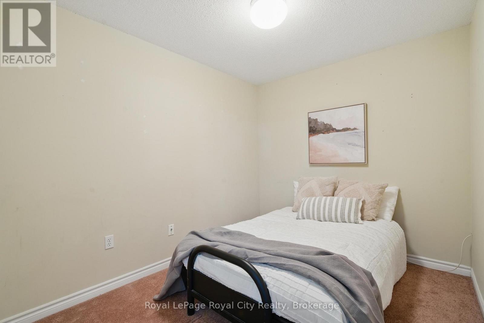 












415 - 308 WATSON PARKWAY N

,
Guelph (Grange Road),




Ontario
N1E0G7

