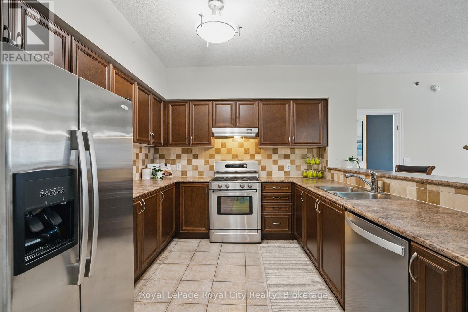 












415 - 308 WATSON PARKWAY N

,
Guelph (Grange Road),




Ontario
N1E0G7

