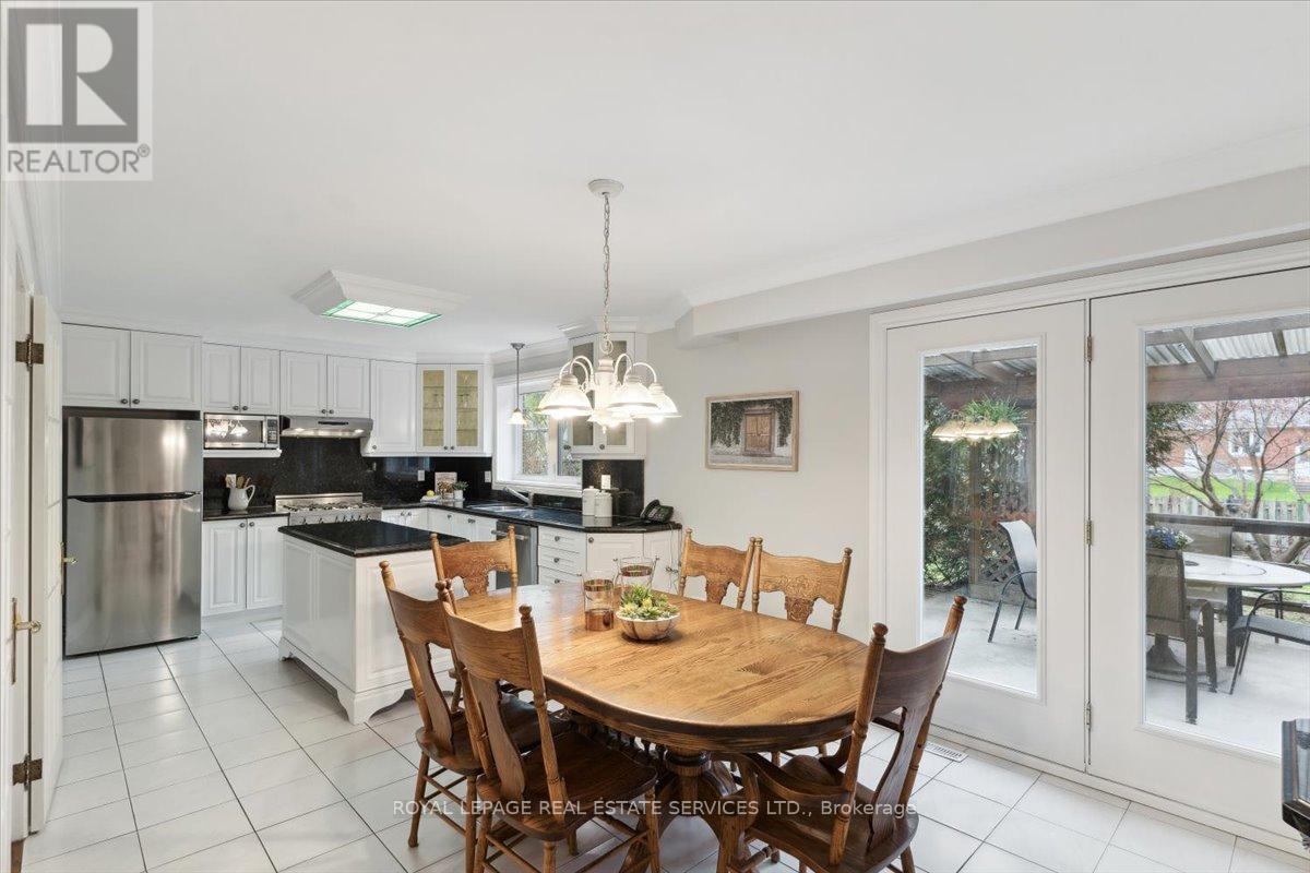 












116 CLEMENT ROAD

,
Toronto,




Ontario
M9R1Z2

