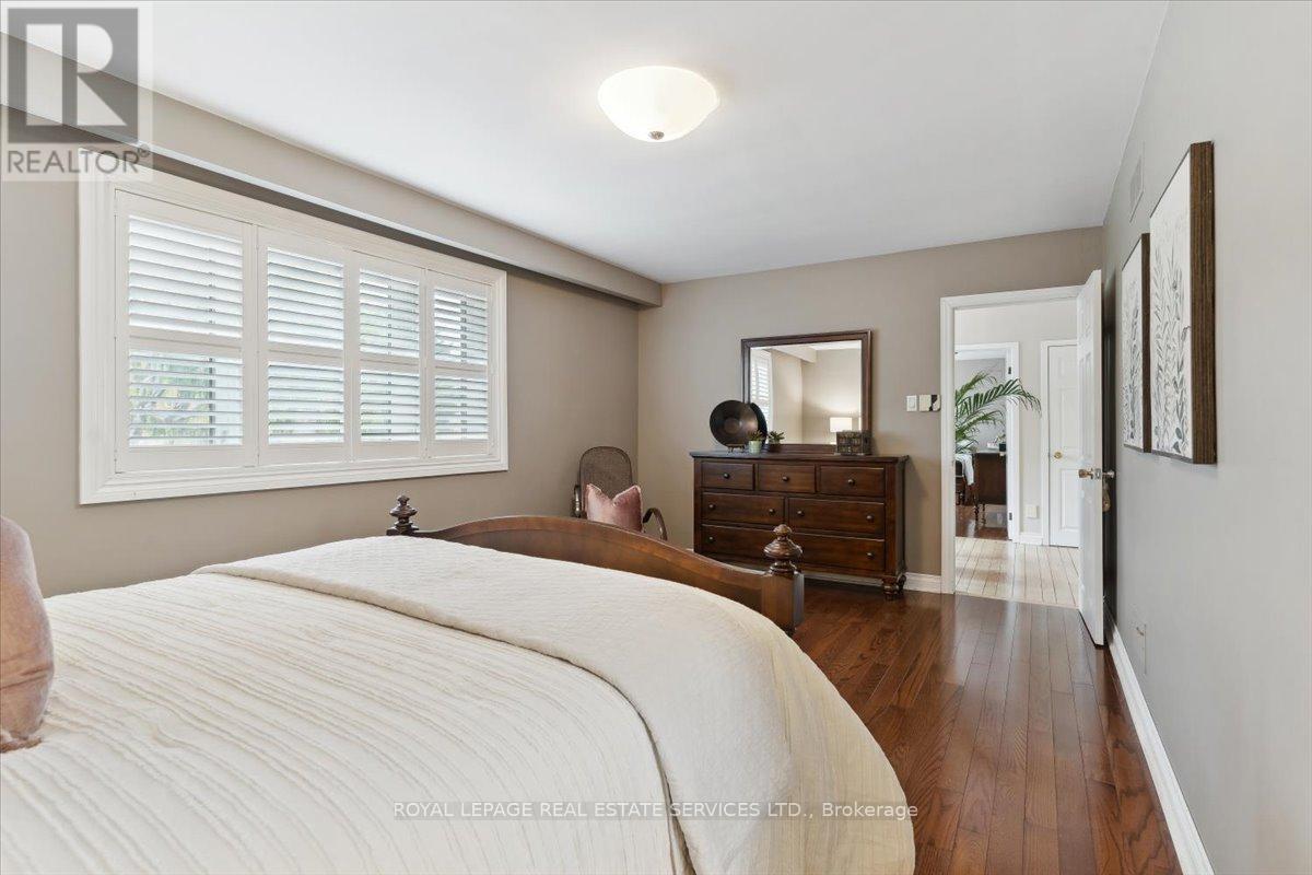 












116 CLEMENT ROAD

,
Toronto,




Ontario
M9R1Z2

