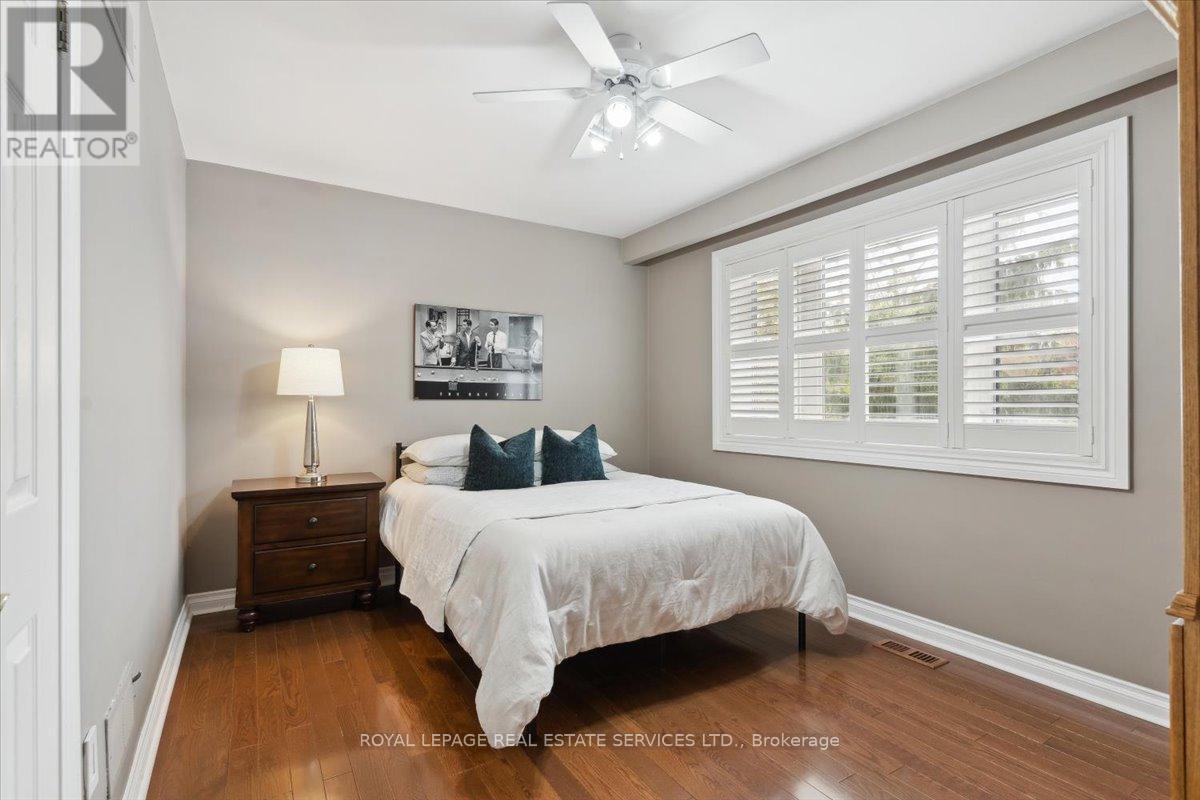 












116 CLEMENT ROAD

,
Toronto,




Ontario
M9R1Z2

