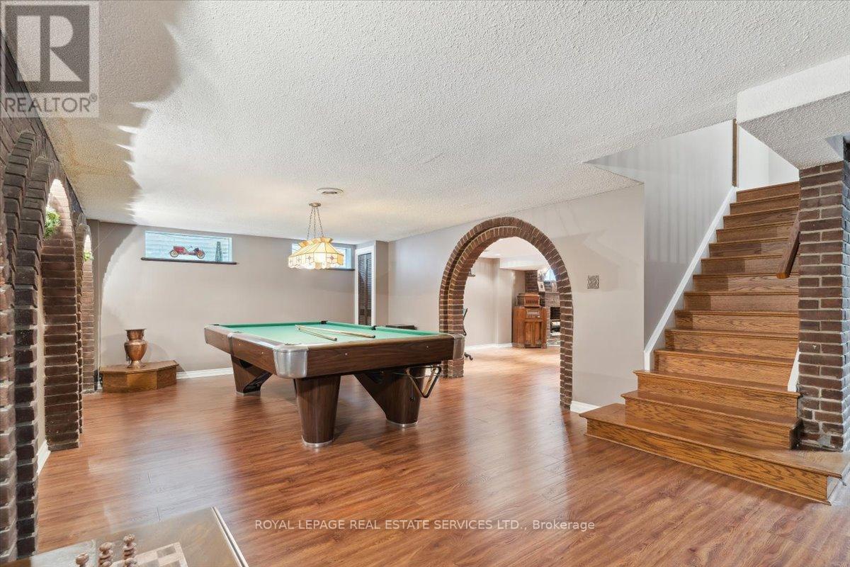 












116 CLEMENT ROAD

,
Toronto,




Ontario
M9R1Z2

