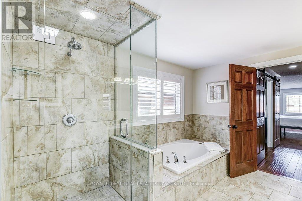 












2783 DUNCAIRN DRIVE

,
Mississauga,




Ontario
L5M5C6

