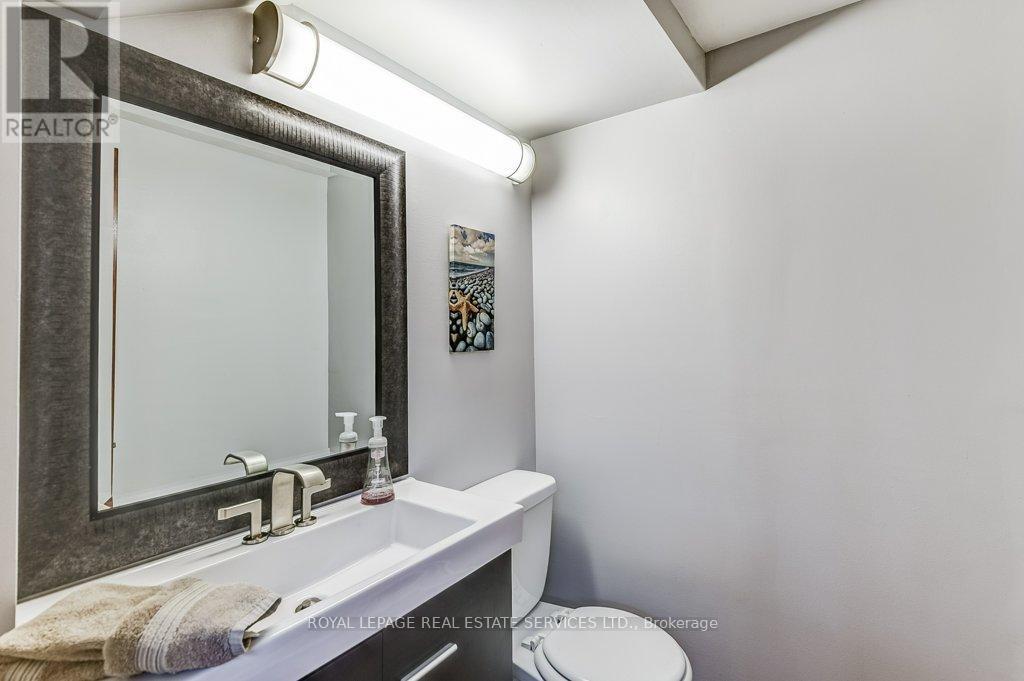 












2783 DUNCAIRN DRIVE

,
Mississauga,




Ontario
L5M5C6

