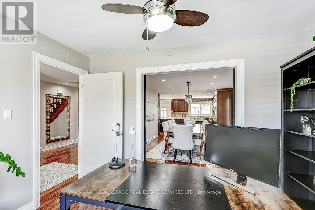 












2783 DUNCAIRN DRIVE

,
Mississauga,




Ontario
L5M5C6

