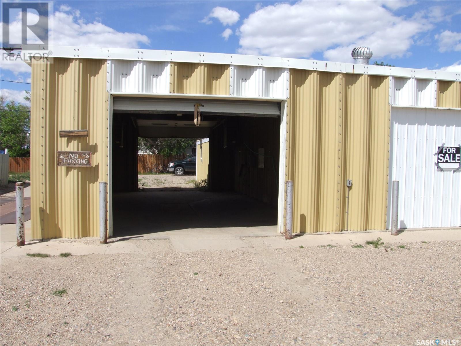 












200 Railway AVENUE

,
Fox Valley,




Saskatchewan
S0N0V0

