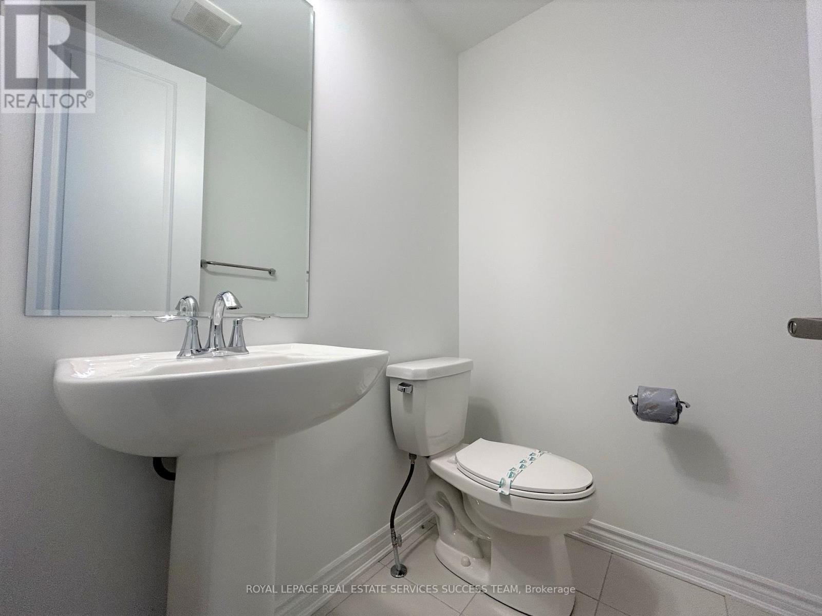 












3153 DUGGAN TRAIL

,
Oakville,




Ontario
L6H7X1

