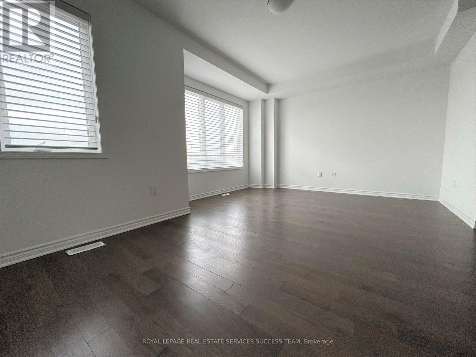 












3153 DUGGAN TRAIL

,
Oakville,




Ontario
L6H7X1

