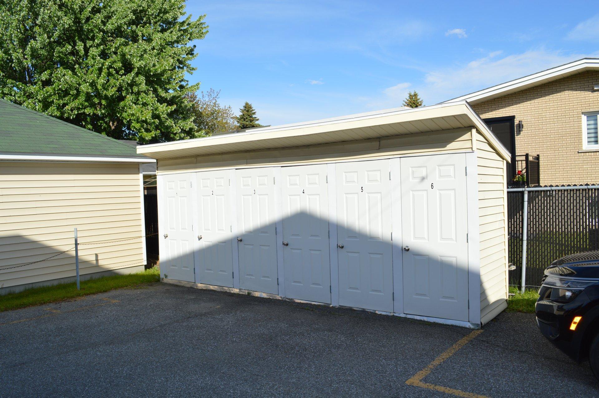 









4713

 - 4737


Rue Jacques-Cartier

,
Saint-Hyacinthe,




QC
J2S3Z1


