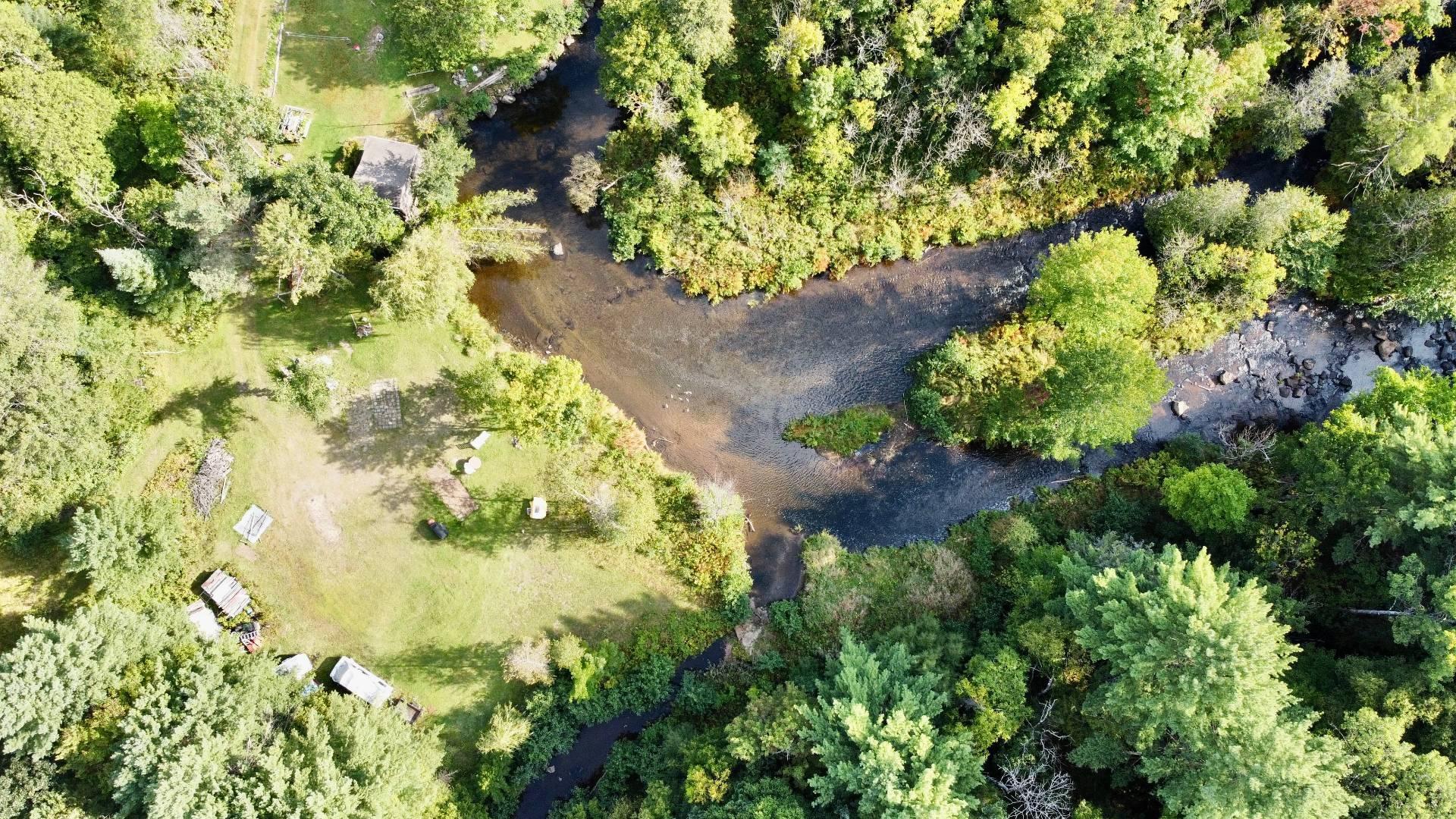 












Mtée Crépeau

,
Saint-Calixte,







QC
J0K1Z0

