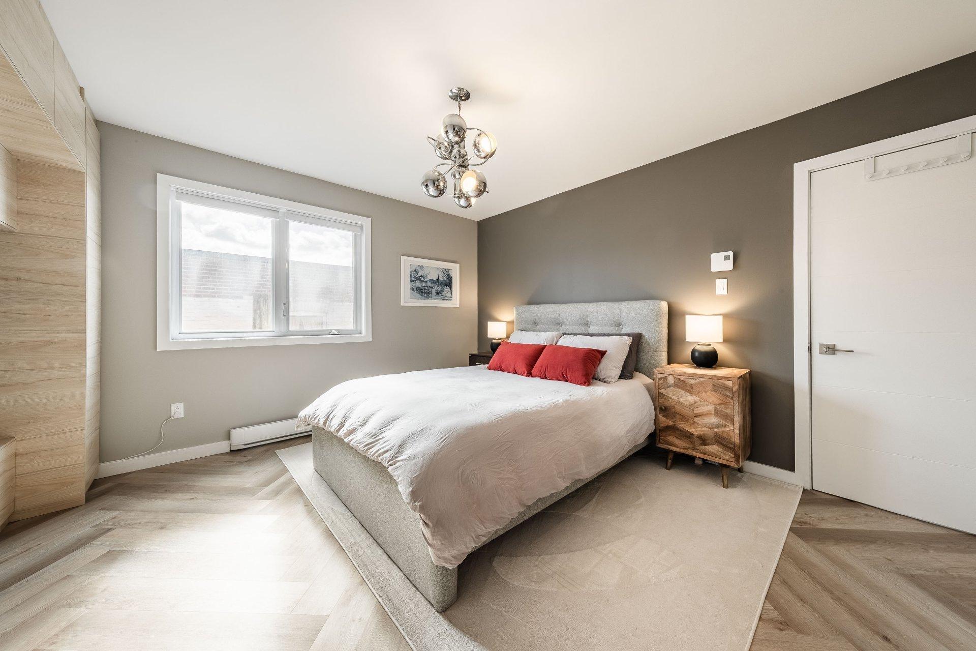 









473


Rue Lusignan

,
Montréal (Le Sud-Ouest),




QC
H3C1Y7

