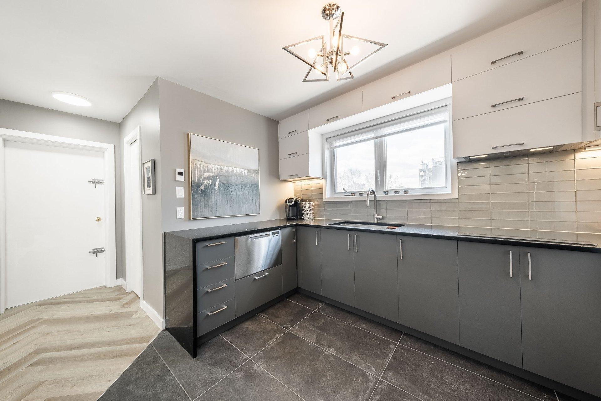









473


Rue Lusignan

,
Montréal (Le Sud-Ouest),




QC
H3C1Y7

