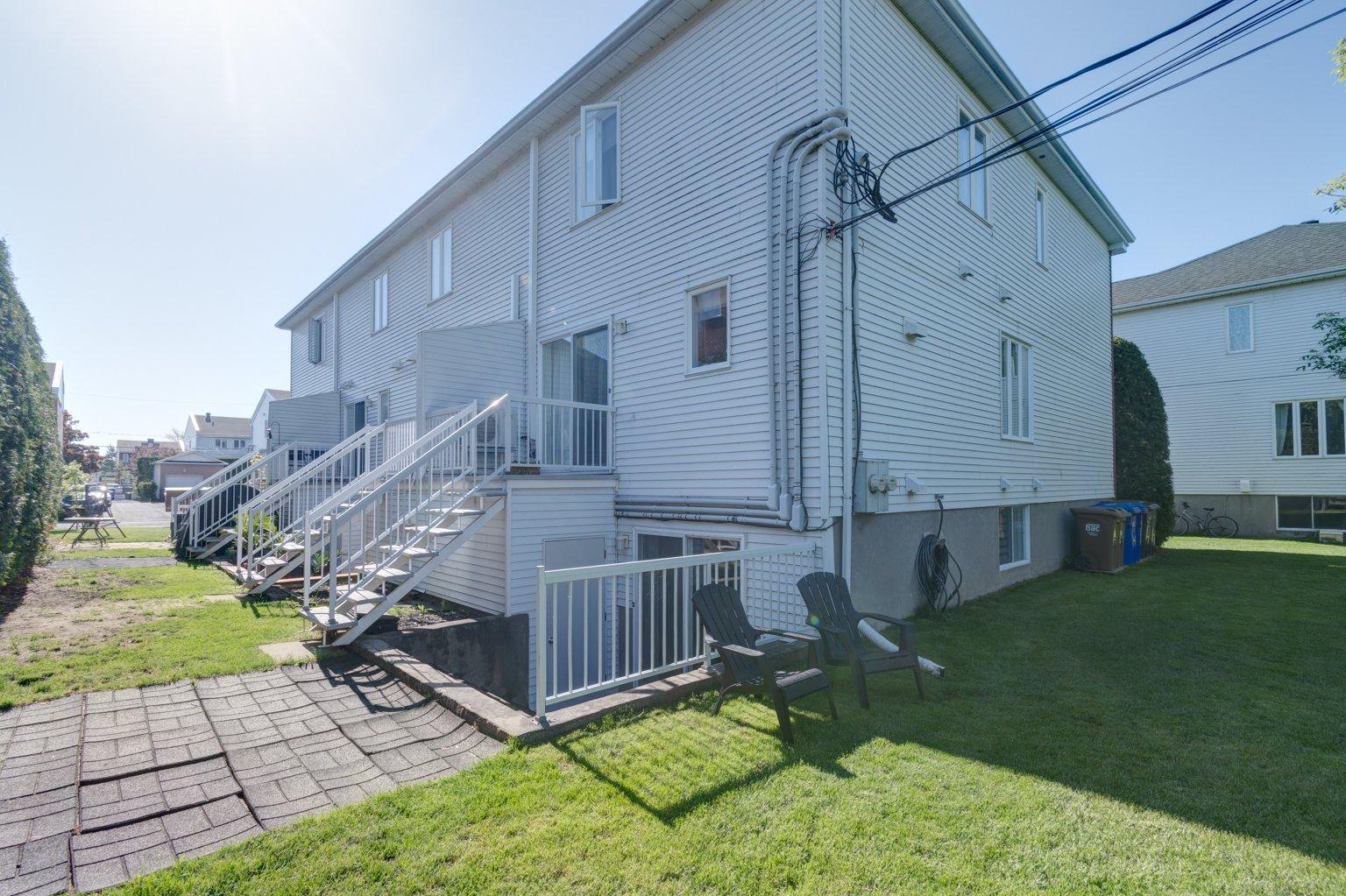 









174

 - 176


Rue de la Futaie

,
Varennes,




QC
J3X2B3

