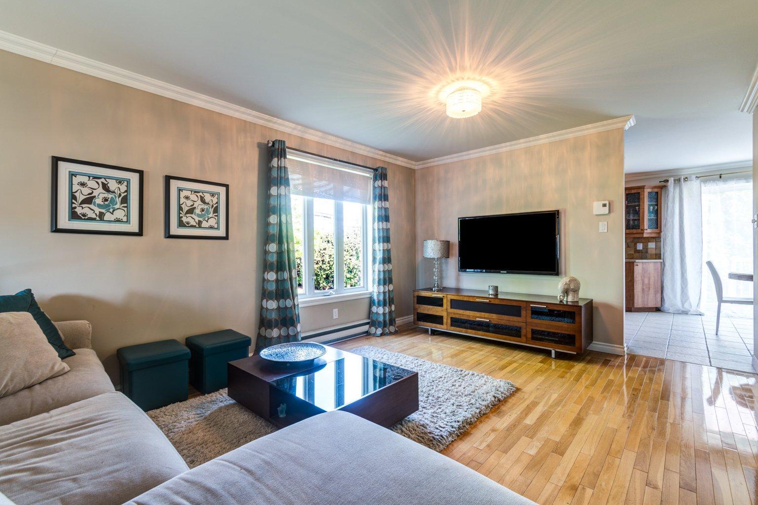 









174

 - 176


Rue de la Futaie

,
Varennes,




QC
J3X2B3

