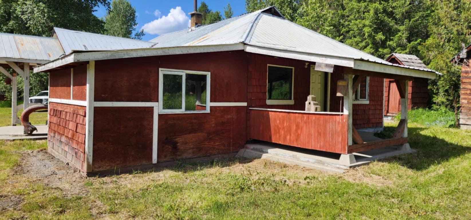 









1666


Trinity Valley

Road,
Lumby,




BC
V0E 2G4

