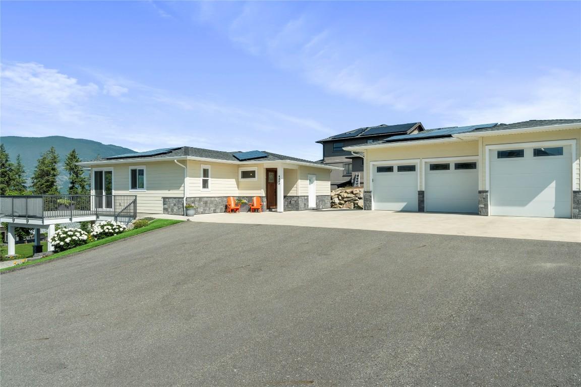 









4230


20

Street,
Salmon Arm,




BC
V1E 0C9

