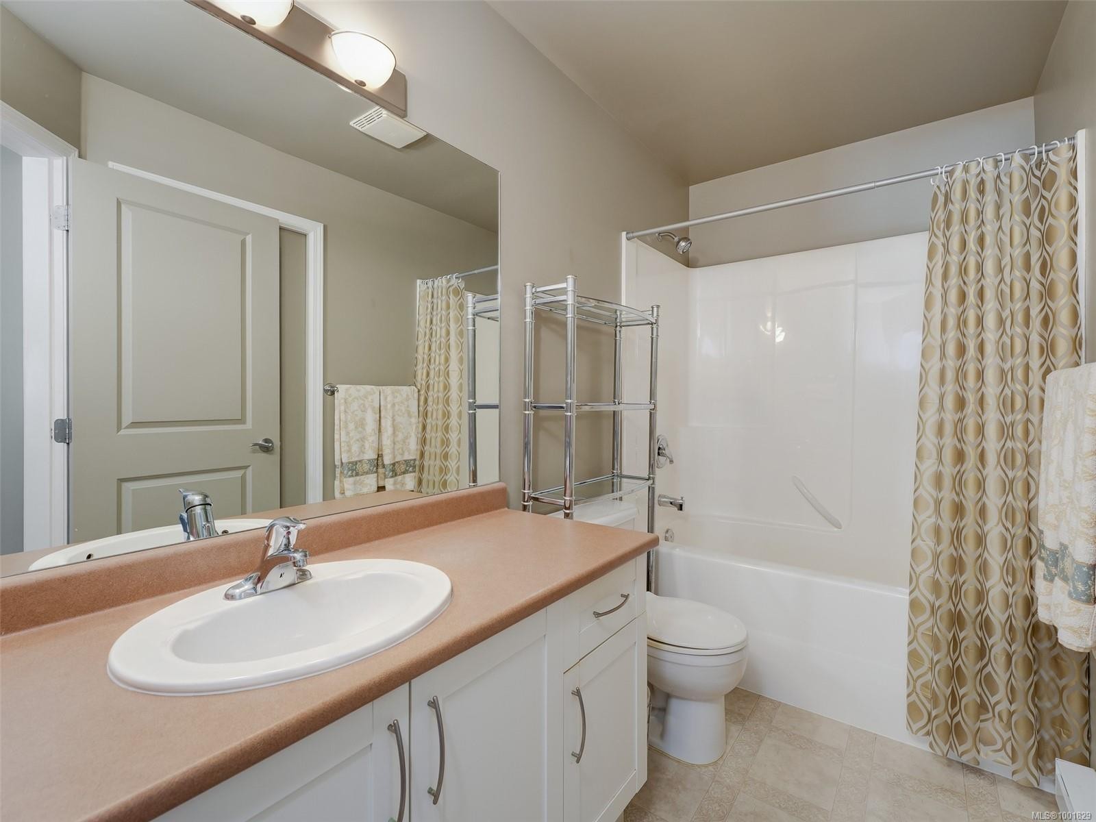 









641


Olympia

Ridge,
Langford,




BC
V9B 6N9

