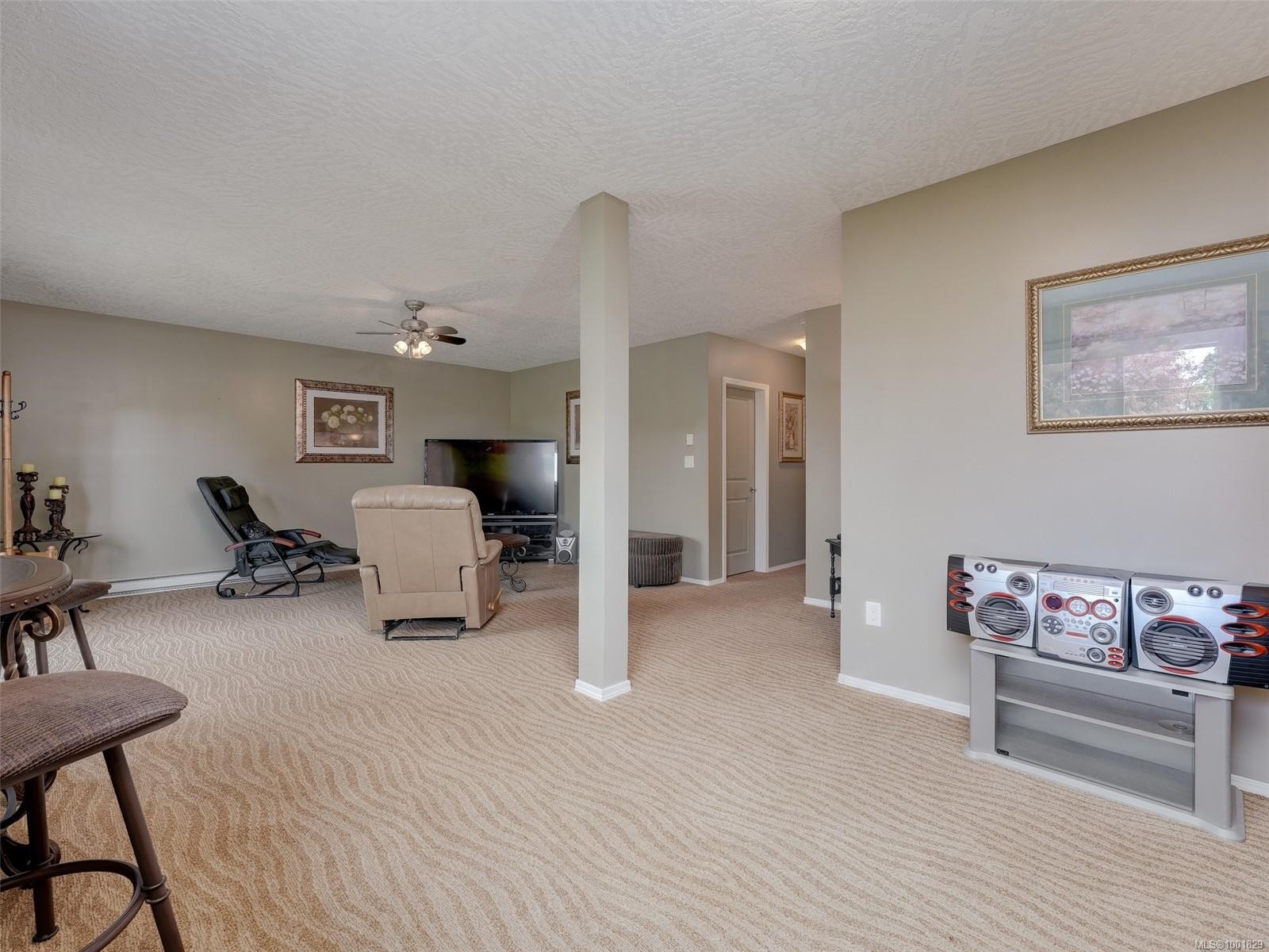 









641


Olympia

Ridge,
Langford,




BC
V9B 6N9

