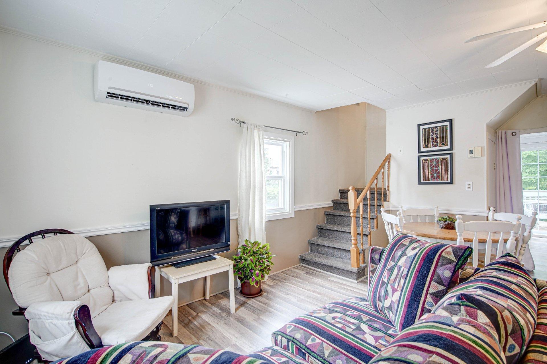 









161


Rue St-Vincent

,
Sainte-Agathe-des-Monts,




QC
J8C2B5

