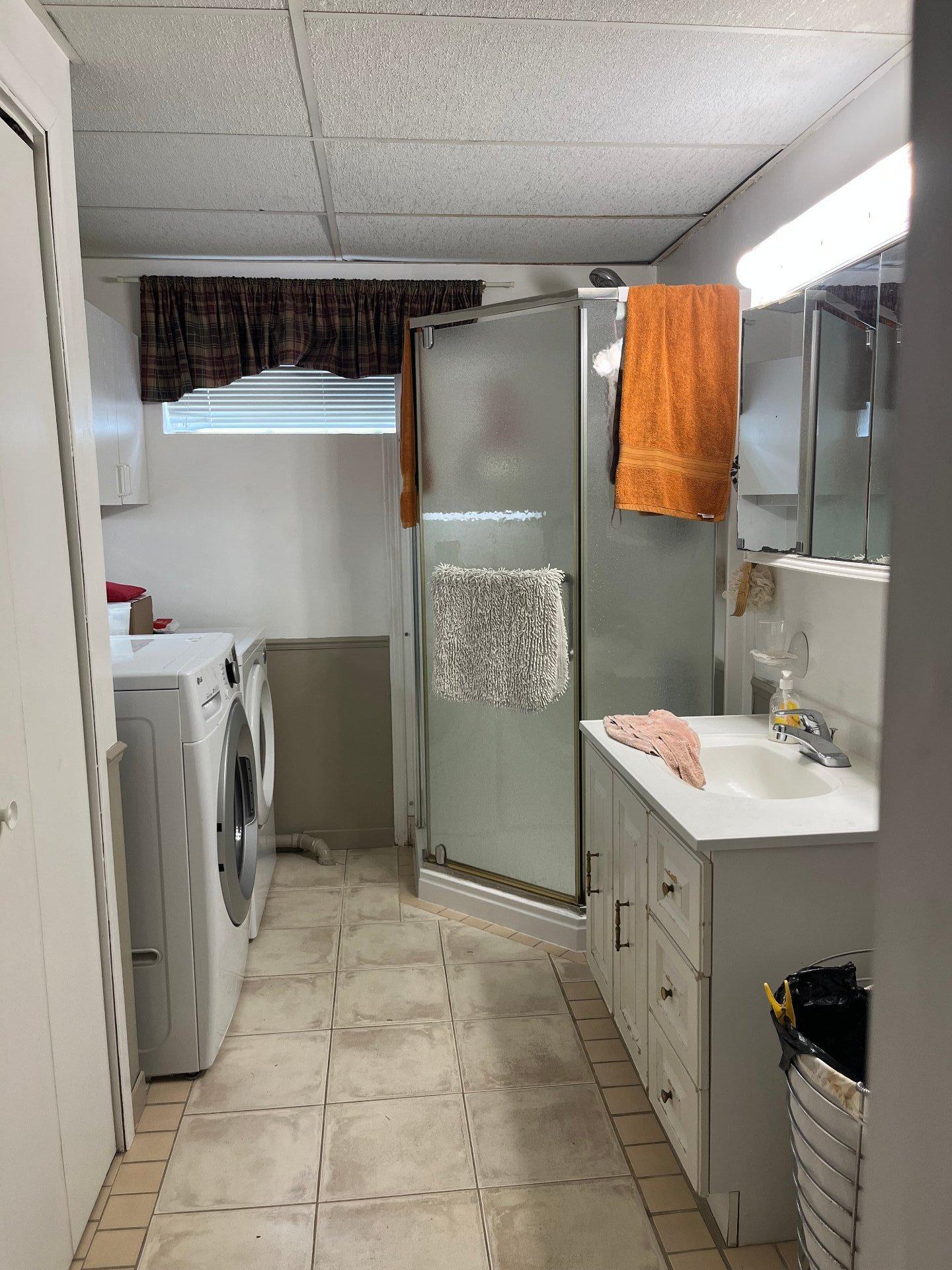 









441


Ch. Marcotte

,
Saint-Étienne-des-Grès,




QC
G0X2P0

