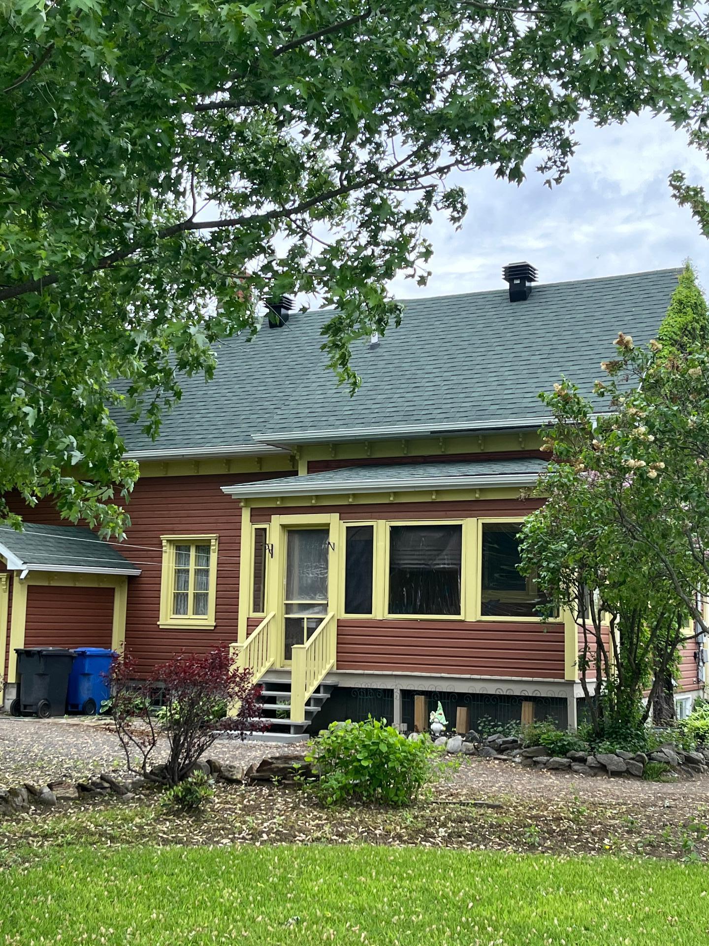 









441


Ch. Marcotte

,
Saint-Étienne-des-Grès,




QC
G0X2P0

