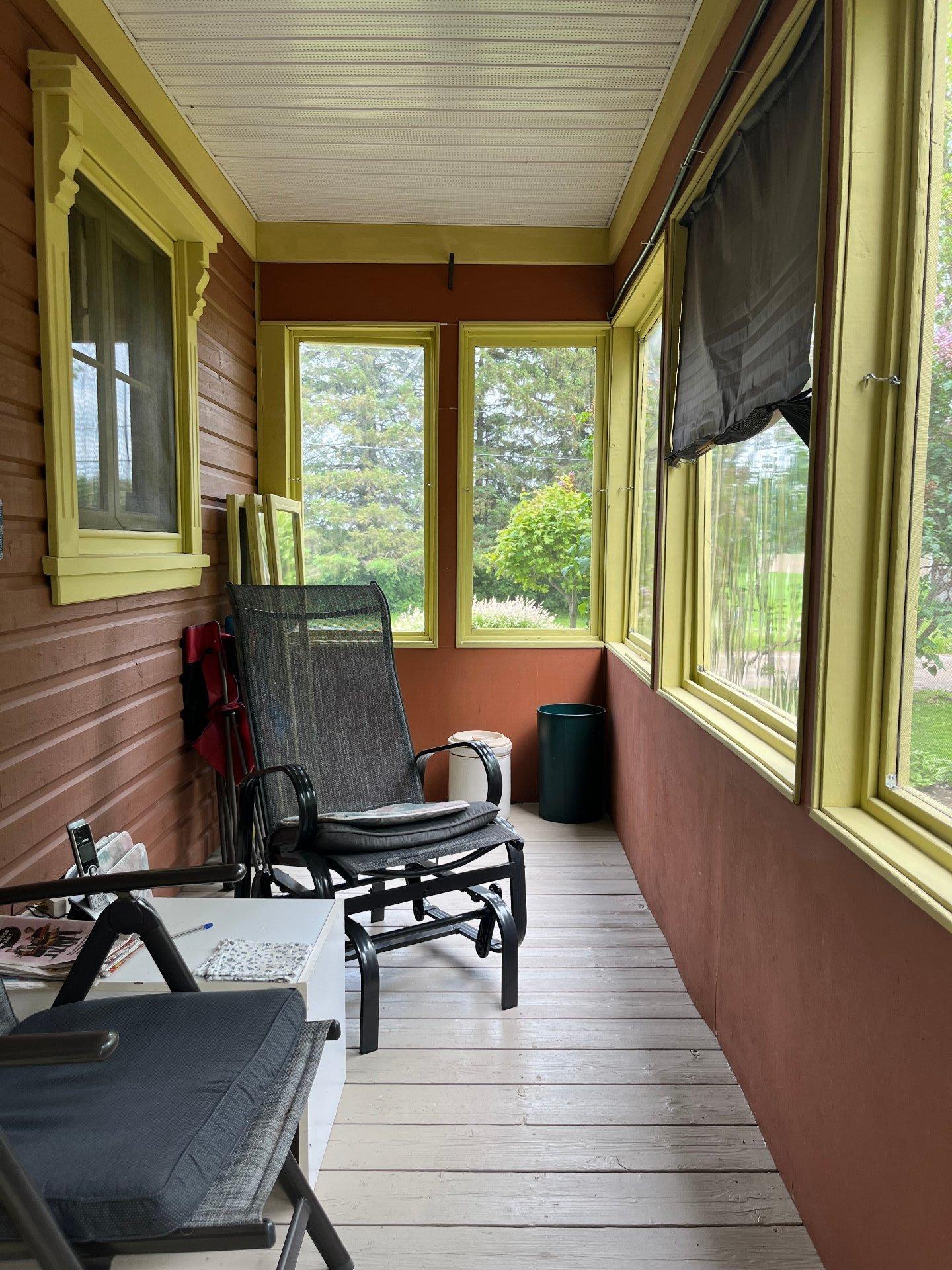 









441


Ch. Marcotte

,
Saint-Étienne-des-Grès,




QC
G0X2P0

