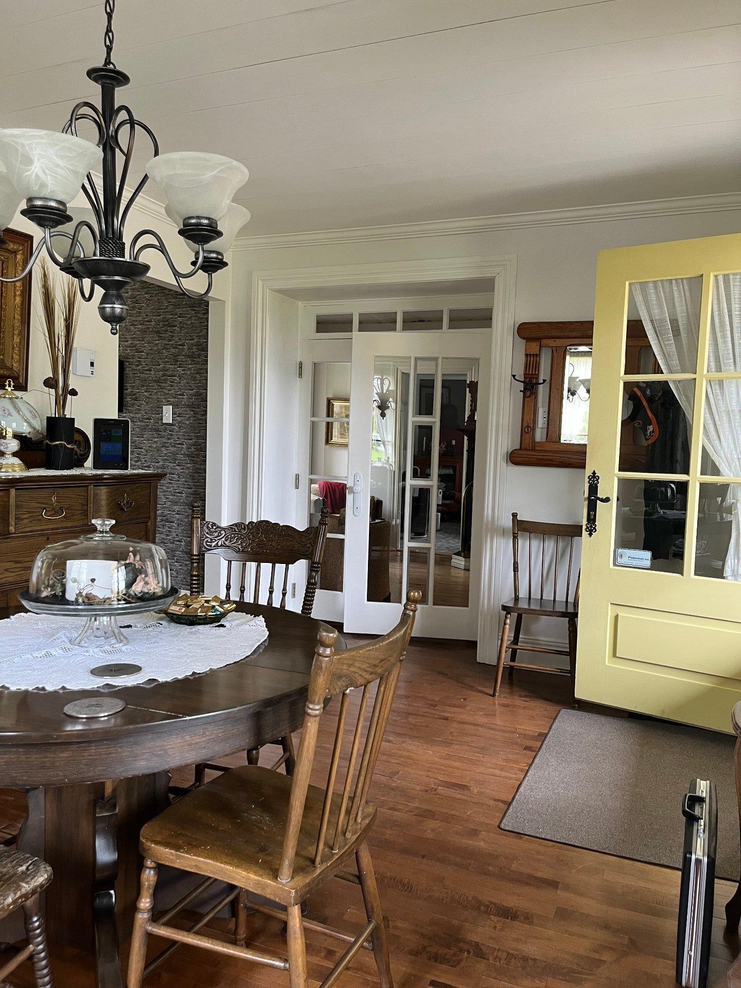 









441


Ch. Marcotte

,
Saint-Étienne-des-Grès,




QC
G0X2P0

