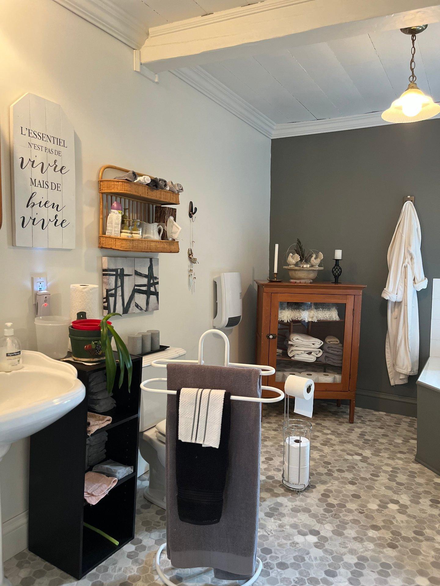 









441


Ch. Marcotte

,
Saint-Étienne-des-Grès,




QC
G0X2P0


