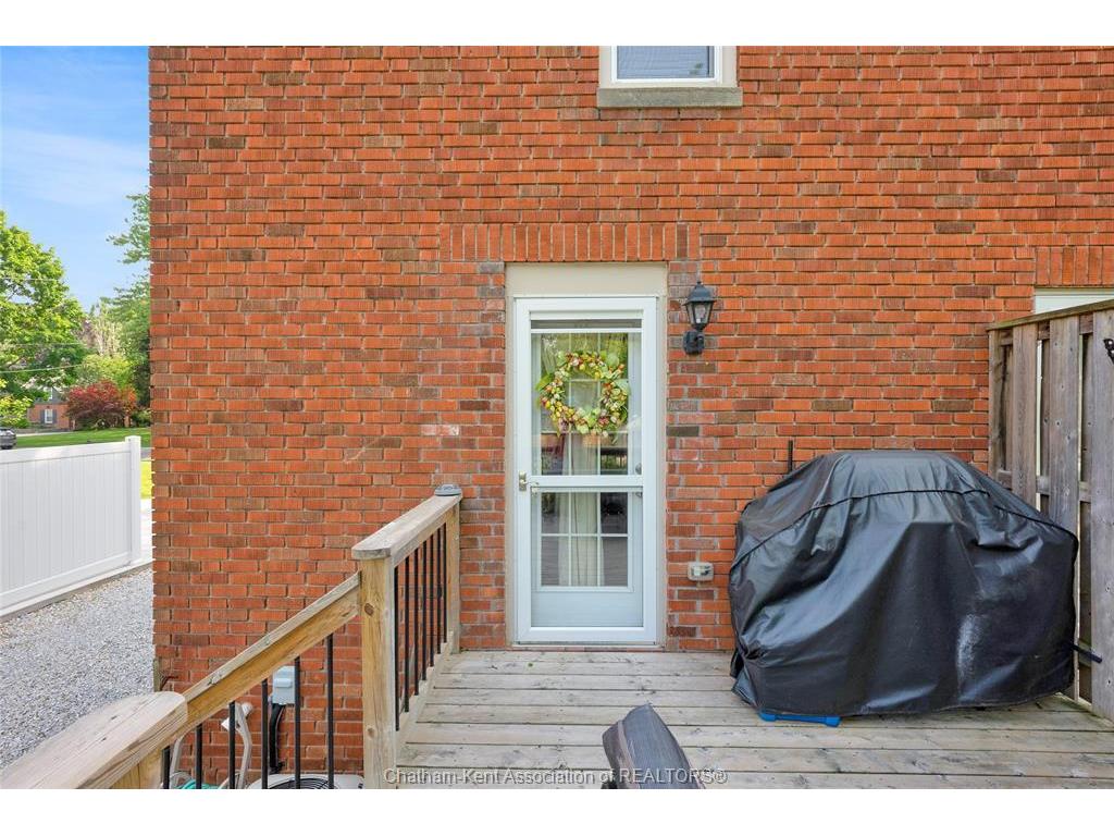 









210-212


Elizabeth

Street,
Chatham,




ON
N7L 2Y7

