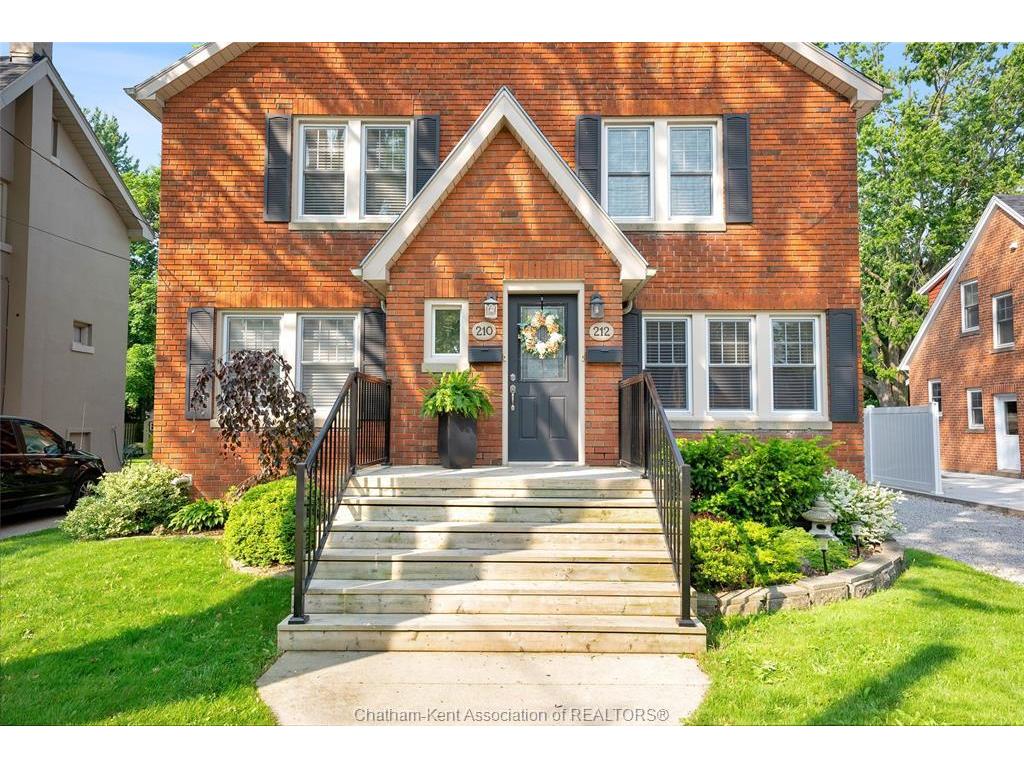 









210-212


Elizabeth

Street,
Chatham,




ON
N7L 2Y7

