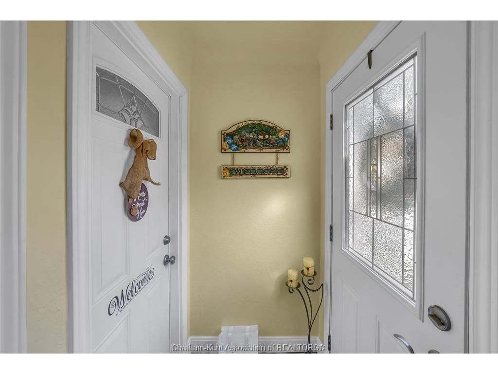 









210-212


Elizabeth

Street,
Chatham,




ON
N7L 2Y7

