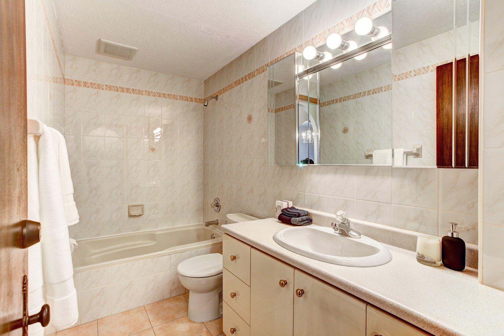 









7312

 - 7314


Av. De Lorimier

,
Montréal (Villeray/Saint-Michel/Parc-Extension),




QC
H2E2P1


