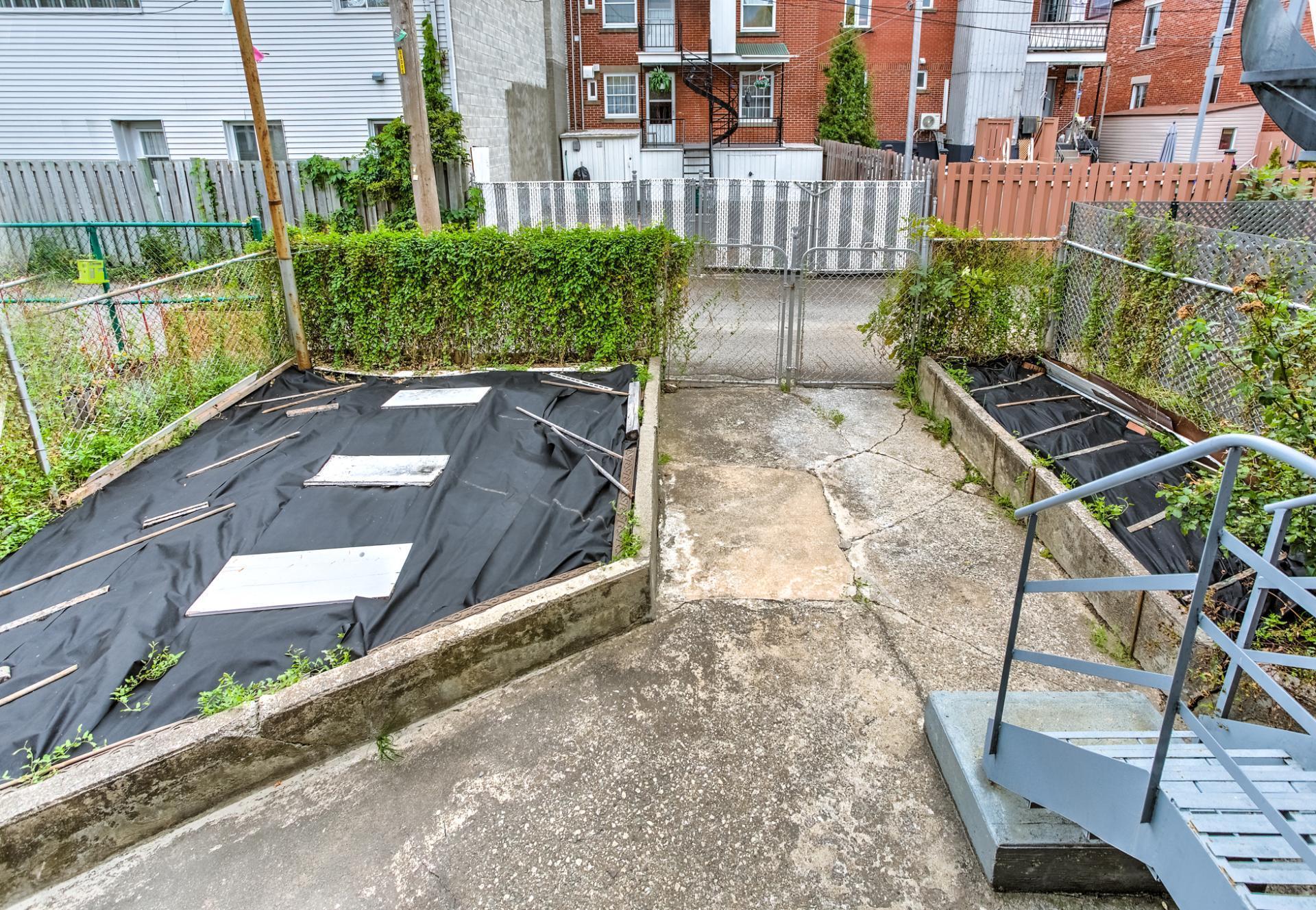 









7312

 - 7314


Av. De Lorimier

,
Montréal (Villeray/Saint-Michel/Parc-Extension),




QC
H2E2P1

