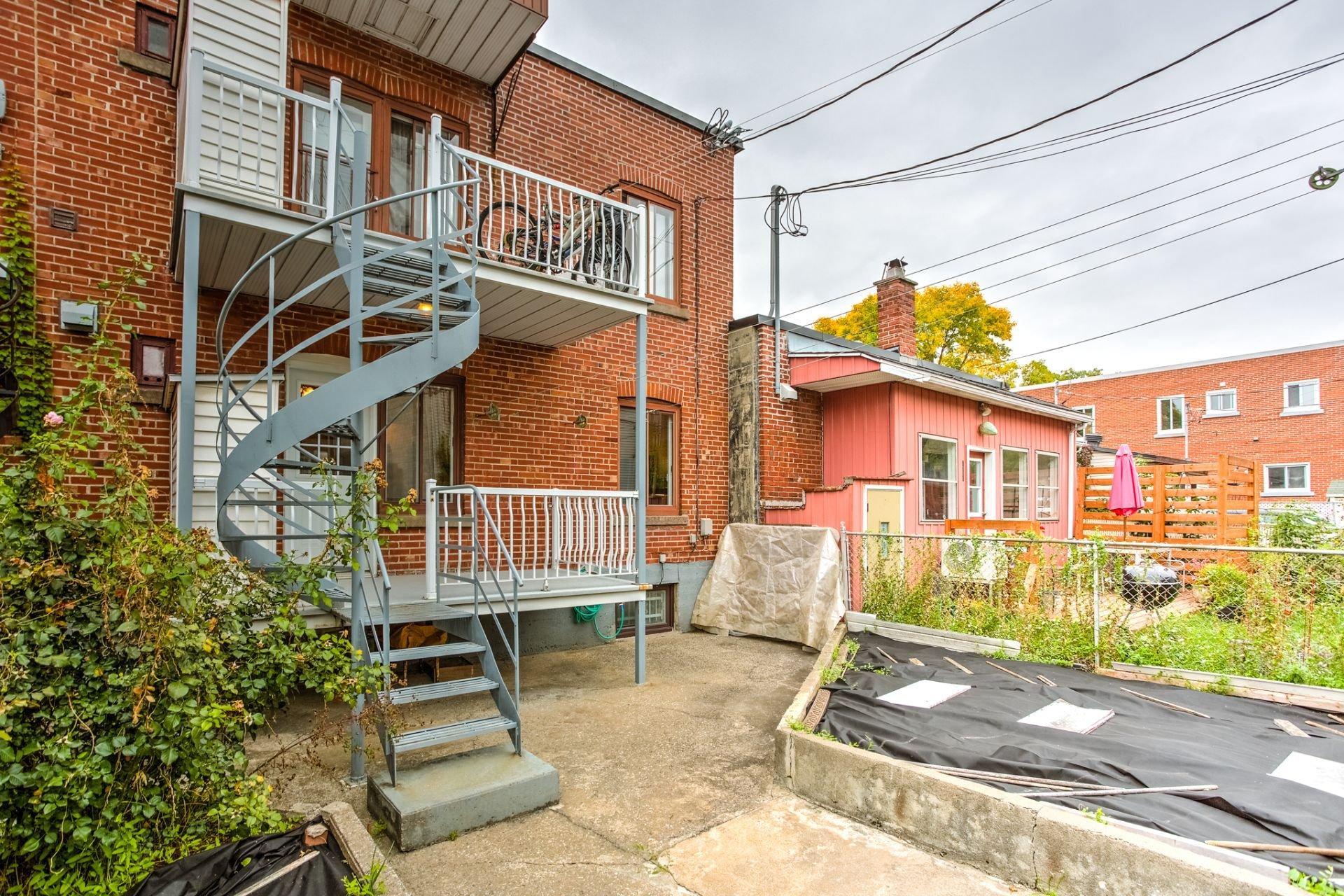 









7312

 - 7314


Av. De Lorimier

,
Montréal (Villeray/Saint-Michel/Parc-Extension),




QC
H2E2P1

