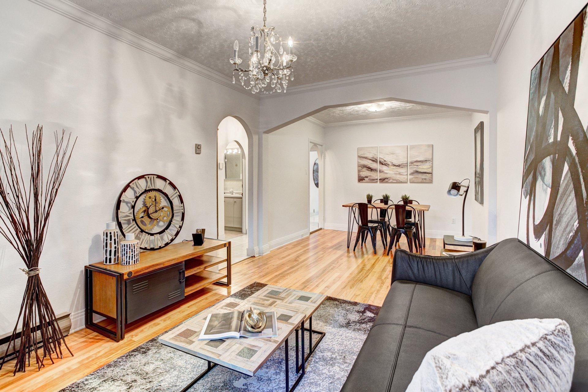 









7312

 - 7314


Av. De Lorimier

,
Montréal (Villeray/Saint-Michel/Parc-Extension),




QC
H2E2P1

