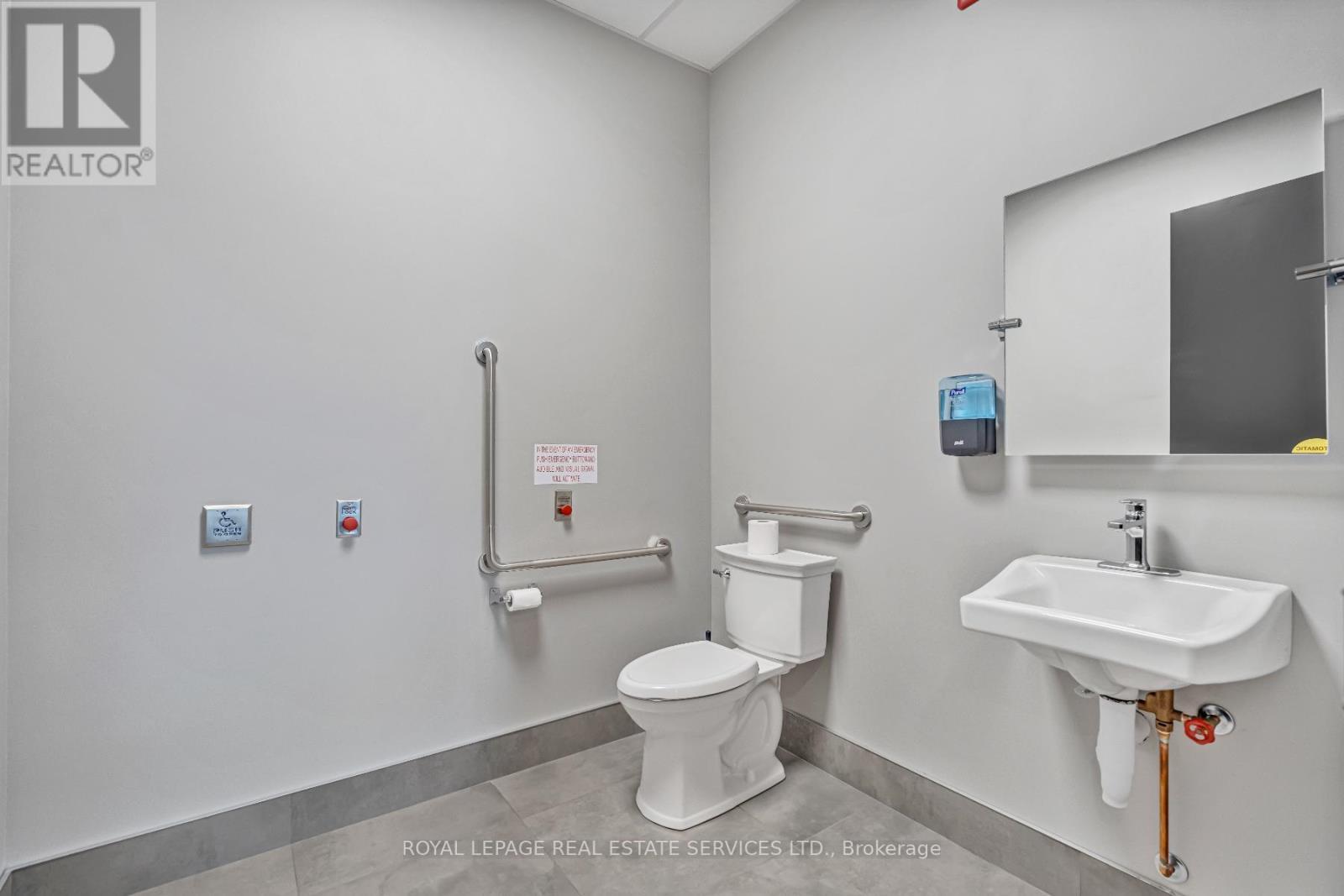 












206 - 1939 IRONOAK WAY

,
Oakville,




Ontario
L6H0N1

