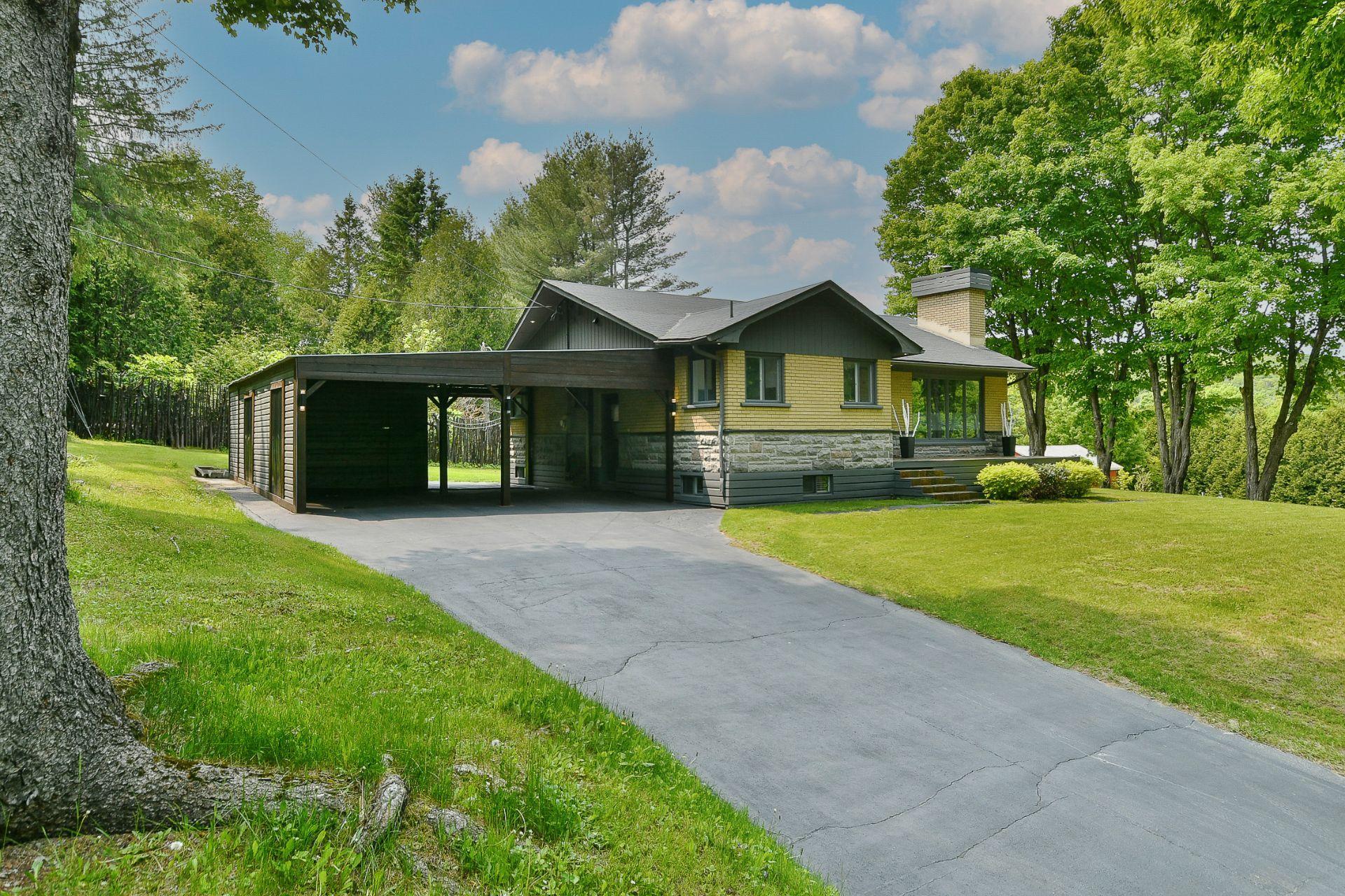 









975


Mtée Ste-Thérèse

,
Prévost,




QC
J0R1T0

