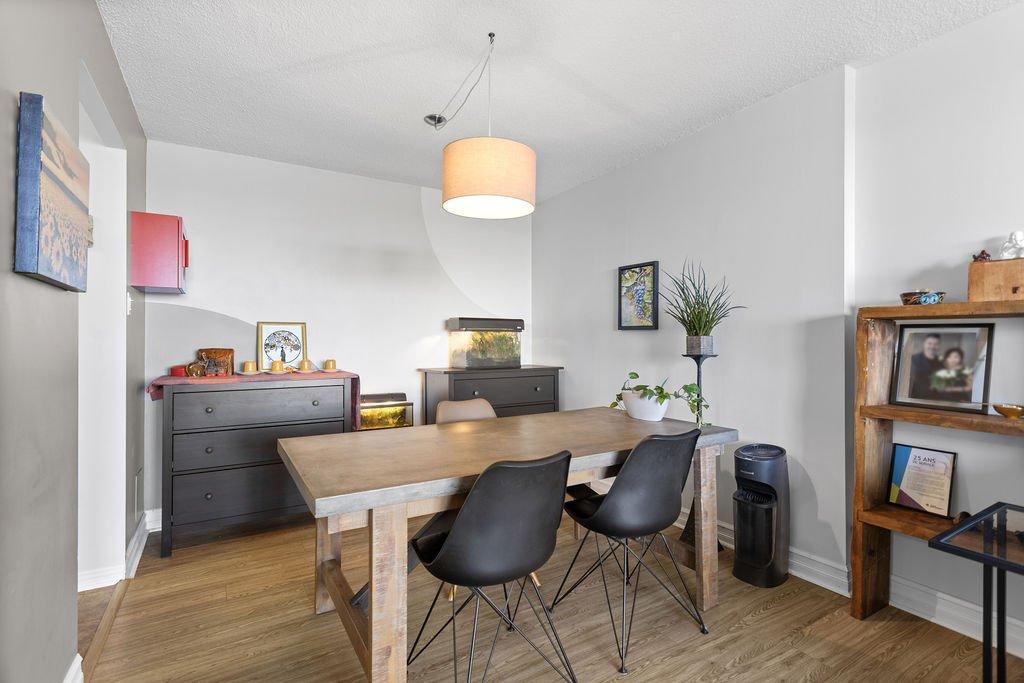 









2555


Av. du Havre-des-Îles

, 1103,
Laval (Chomedey),




QC
H7W4R4

