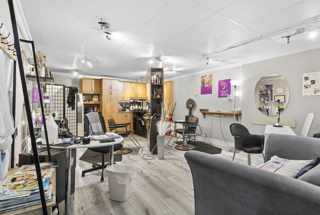 









2555


Av. du Havre-des-Îles

, 1103,
Laval (Chomedey),




QC
H7W4R4


