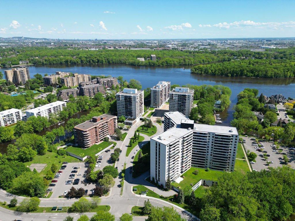 









2555


Av. du Havre-des-Îles

, 1103,
Laval (Chomedey),




QC
H7W4R4

