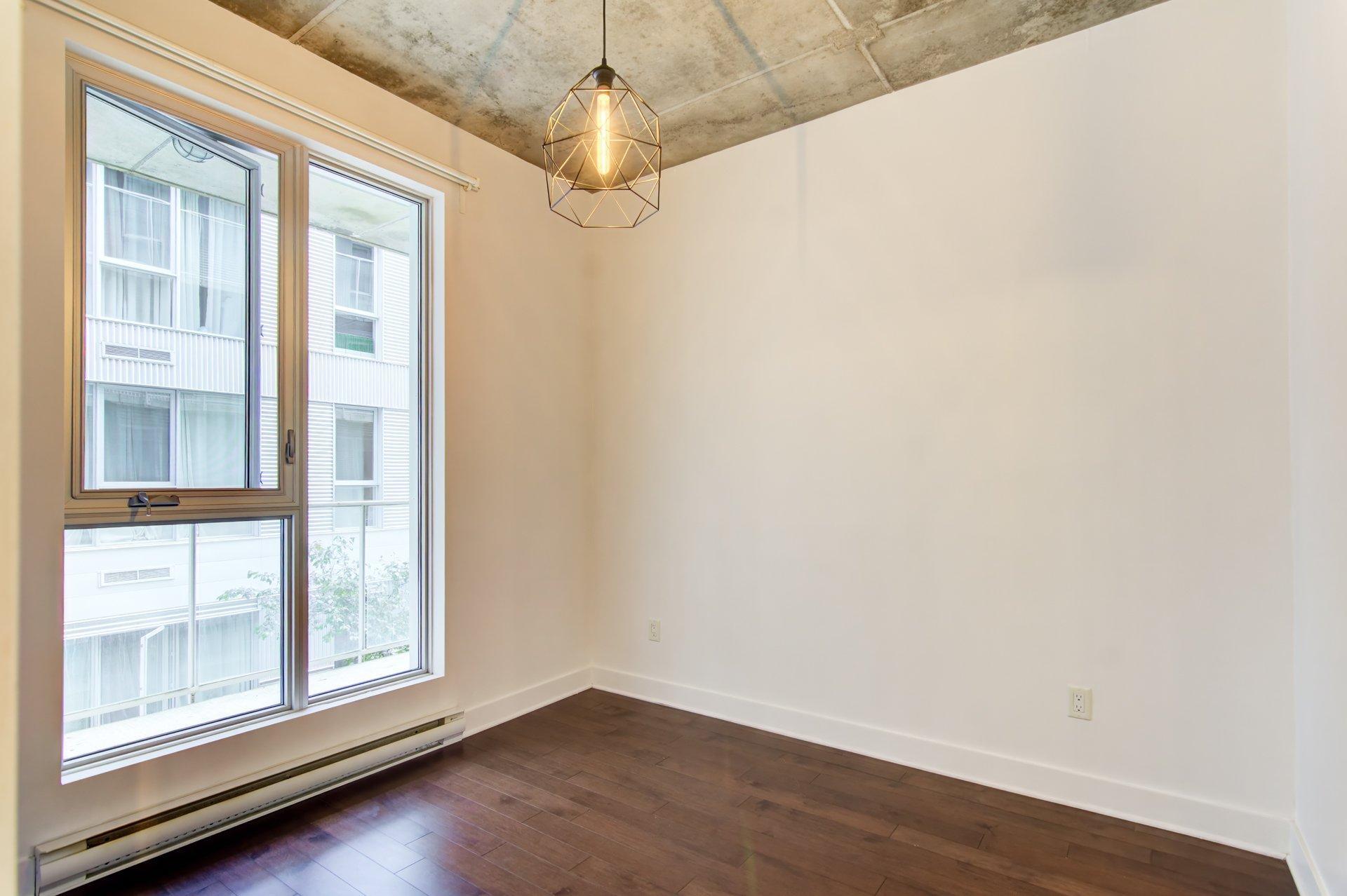 









5200


Av. Gatineau

, B202,
Montréal (Côte-des-Neiges/Notre-Dame-de-Grâce),




QC
H3T1W9

