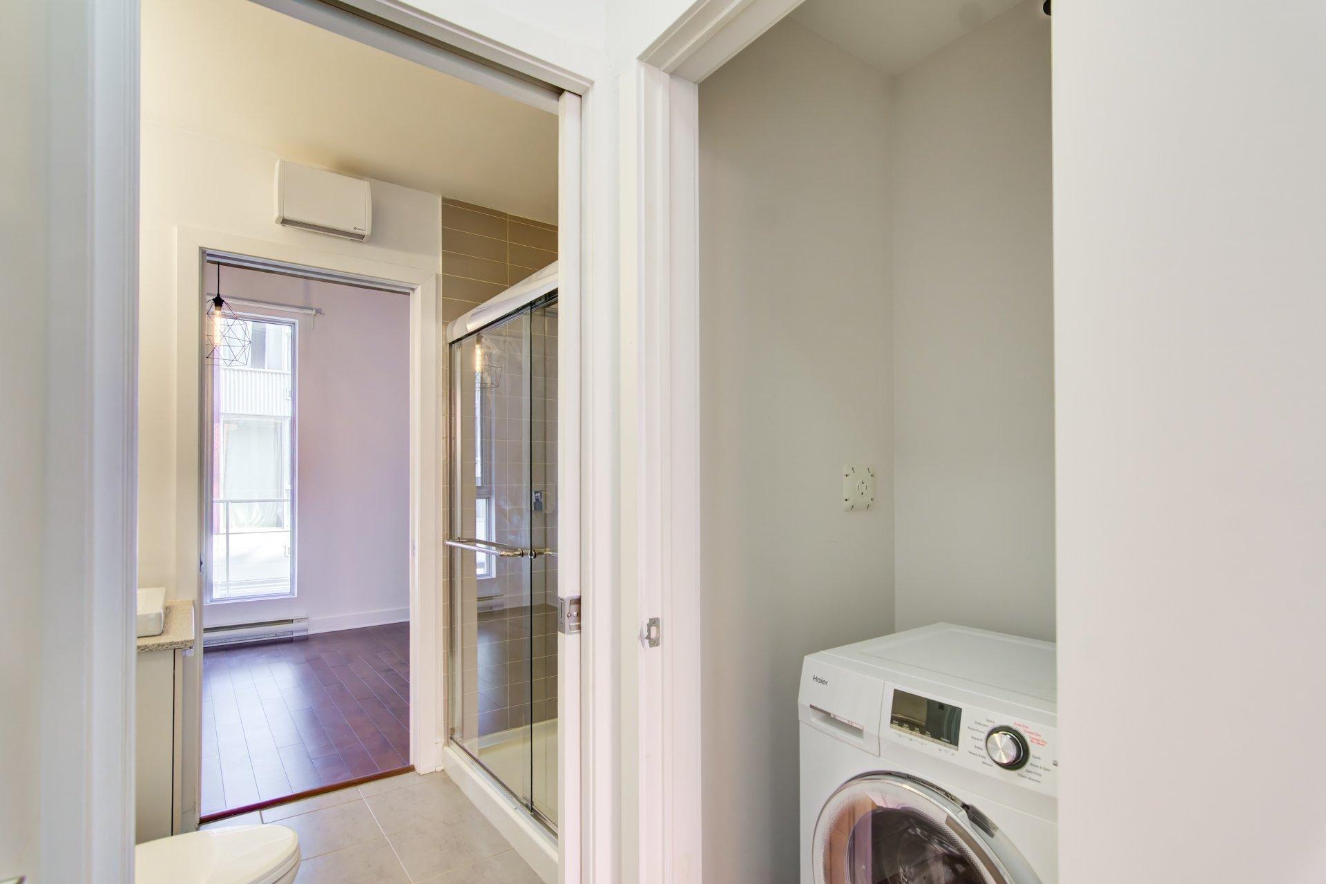 









5200


Av. Gatineau

, B202,
Montréal (Côte-des-Neiges/Notre-Dame-de-Grâce),




QC
H3T1W9


