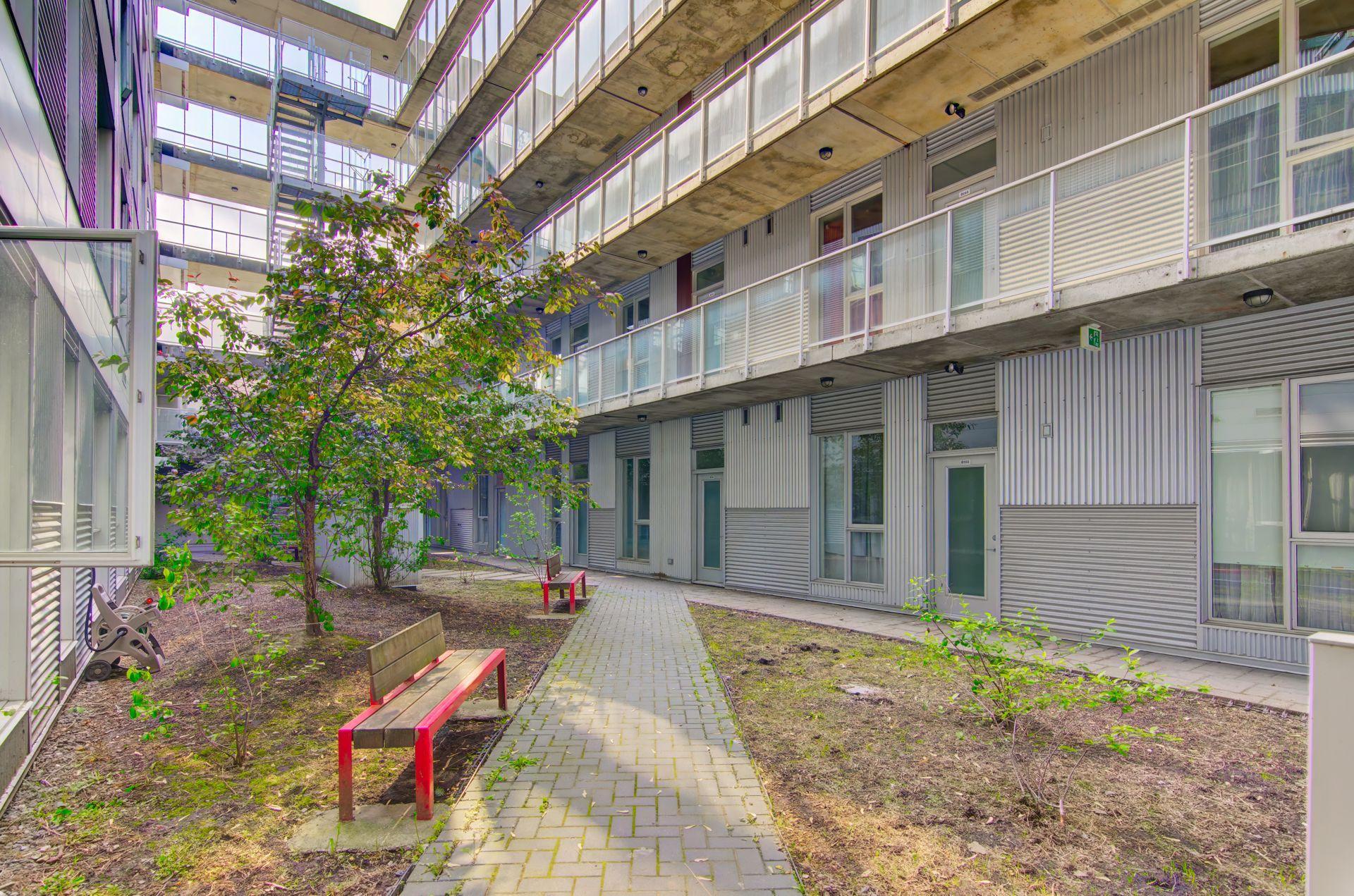 









5200


Av. Gatineau

, B202,
Montréal (Côte-des-Neiges/Notre-Dame-de-Grâce),




QC
H3T1W9

