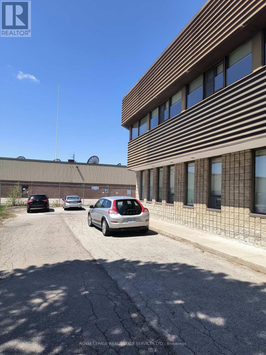 












2A - 12 UPJOHN ROAD

,
Toronto,




Ontario
M3B2V9

