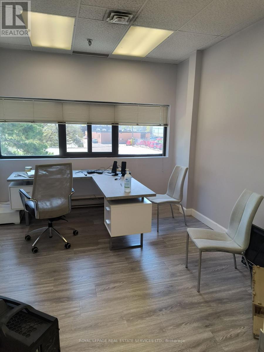 












2A - 12 UPJOHN ROAD

,
Toronto,




Ontario
M3B2V9

