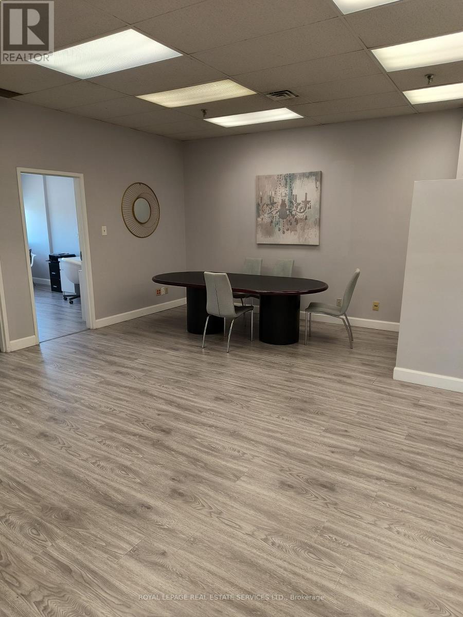 












2A - 12 UPJOHN ROAD

,
Toronto,




Ontario
M3B2V9

